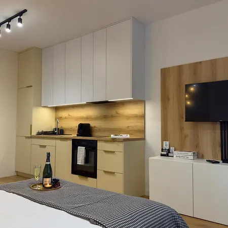 Urban Premium Global - 3 11- Free Parking - Self Check-in Apartament Katowice