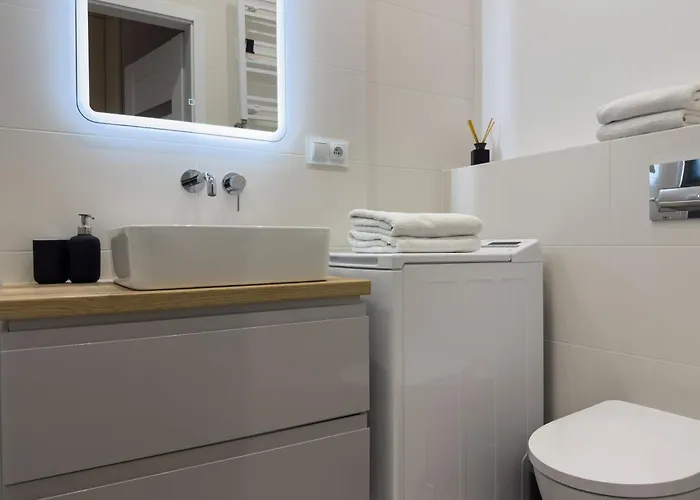 Urban Premium Global - 3 11- Free Parking - Self Check-in Apartament